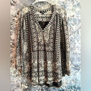 Lucky Brand linen & cotton 3/4 sleeve rounded hem boho rounded hem M